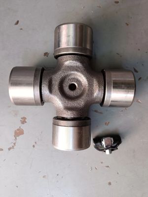 Auto Parts Universal U-Joint Cross Bearing Cardan Joint with Handle Compatibility