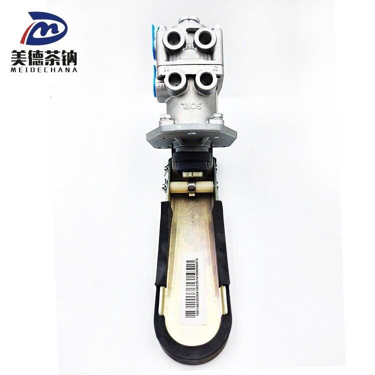 Durable Metal Brake Master Cylinder Automatic Braking System 3514-10-00006 for Trucks